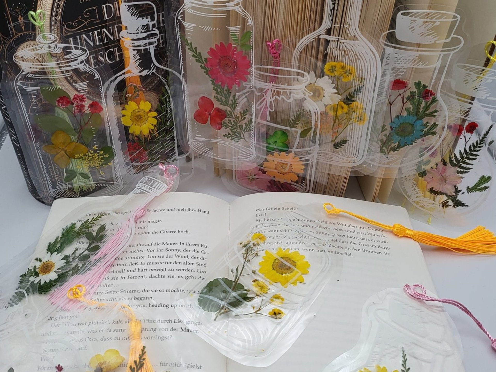 Big Flower Bookmark