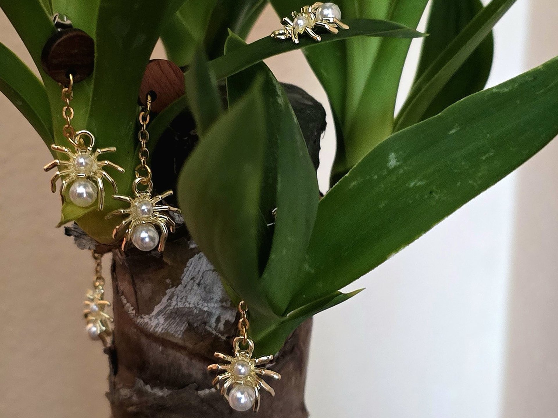 itsy-bitsy Spider Earrings