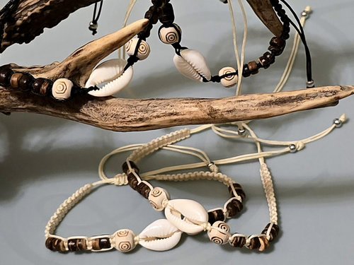 Cowrie Bracelet