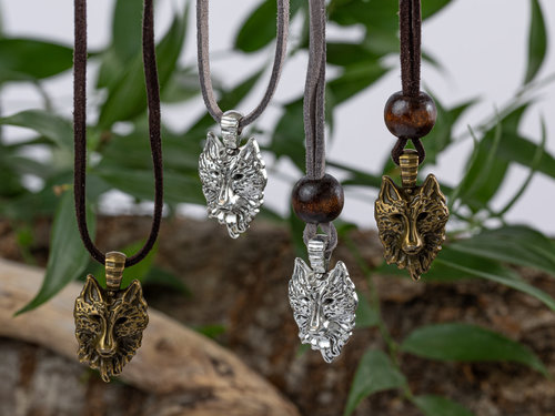Wolf Necklaces with Wooden Pearl